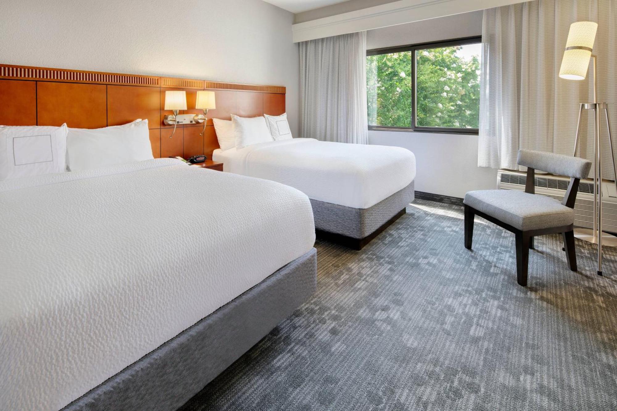 Courtyard Atlanta Norcross/Peachtree Corners Hotel Buitenkant foto