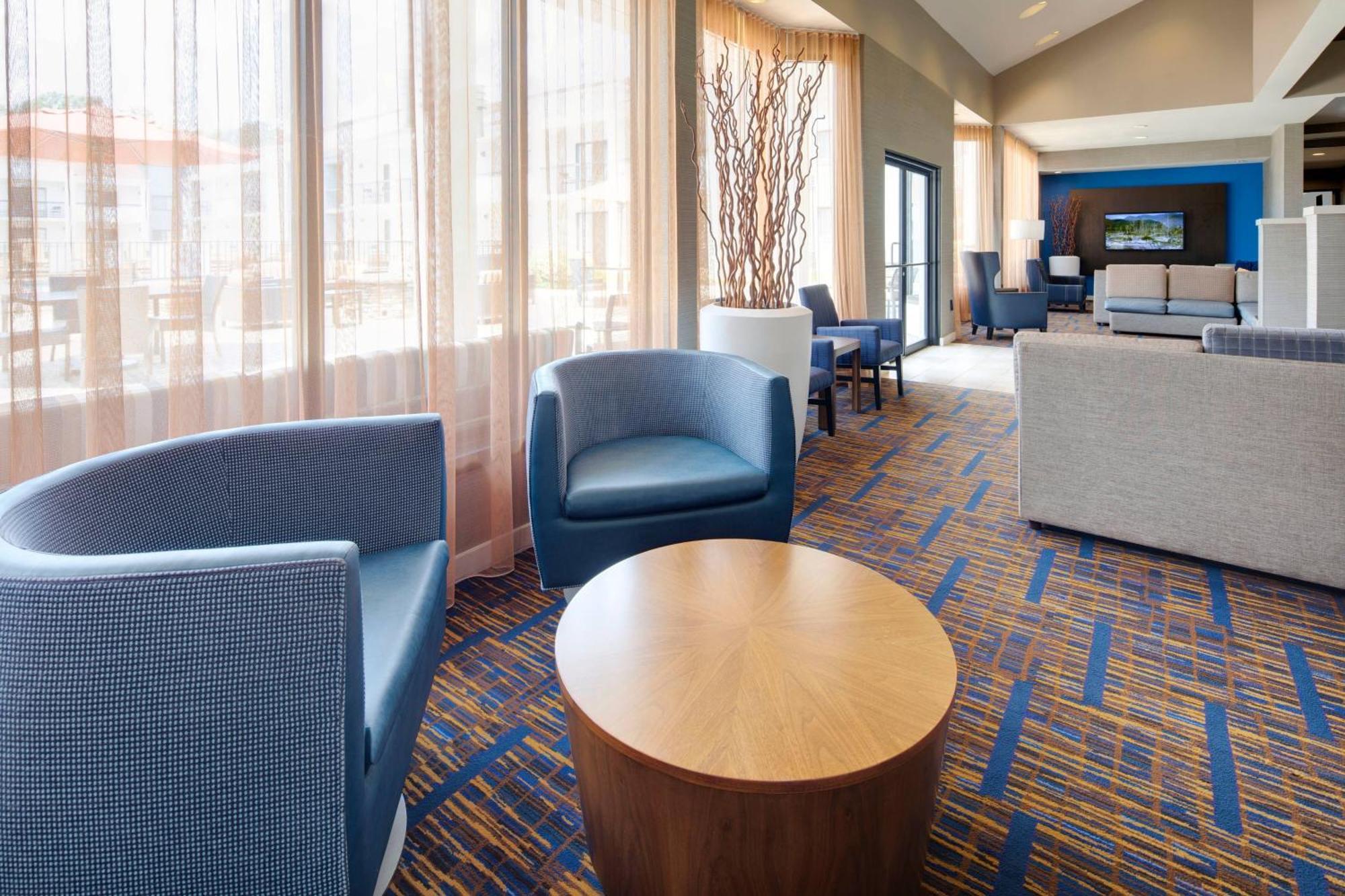 Courtyard Atlanta Norcross/Peachtree Corners Hotel Buitenkant foto