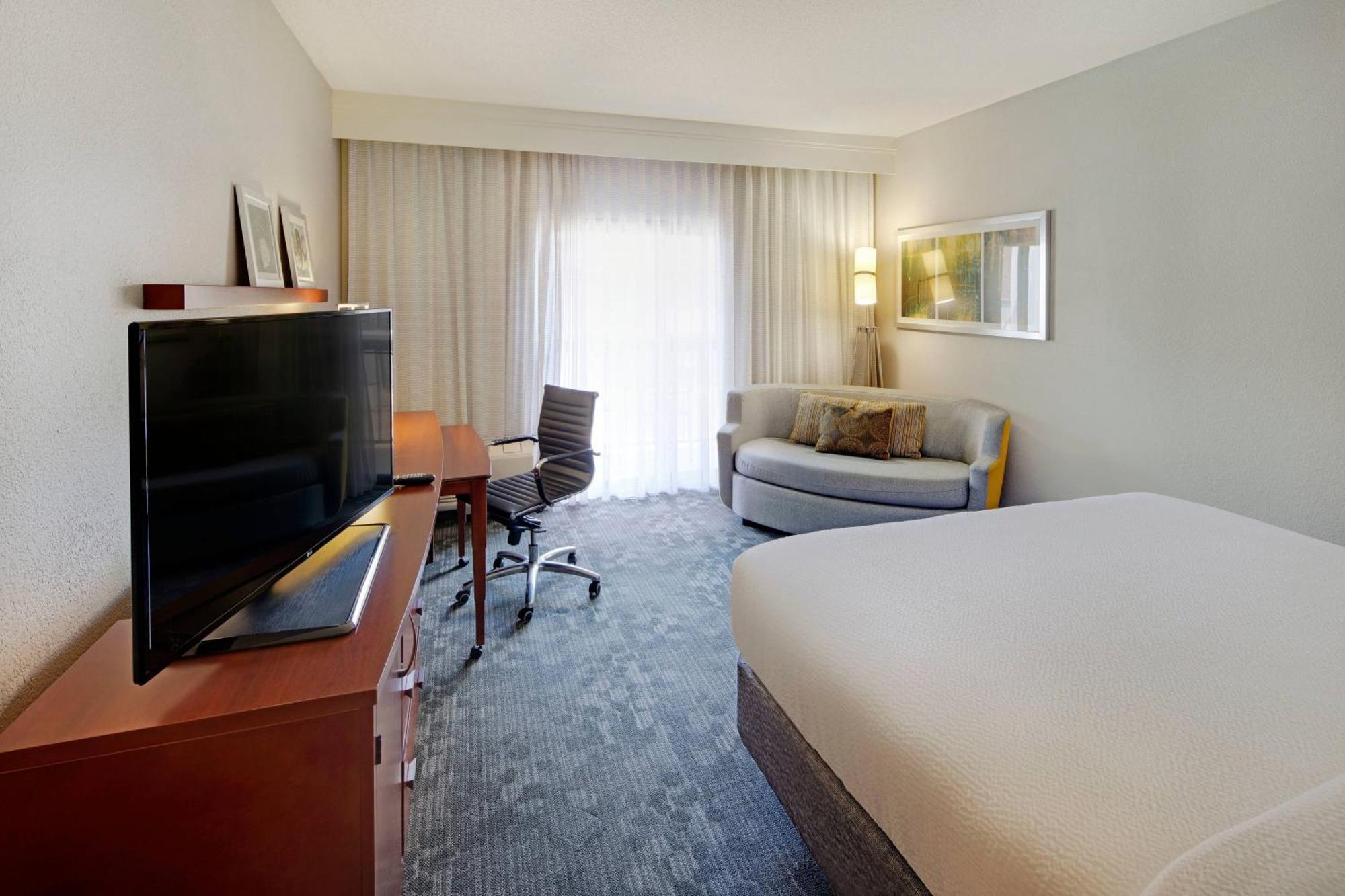 Courtyard Atlanta Norcross/Peachtree Corners Hotel Buitenkant foto